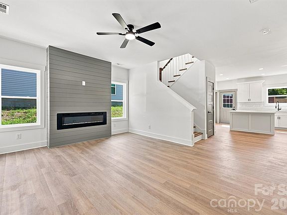 4th image of 73 Lake Dr NW