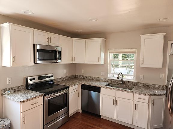 2nd image of 1951 E Ocean View Ave