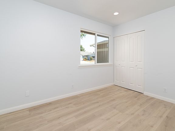 4th image of 34811 Wabash River Pl