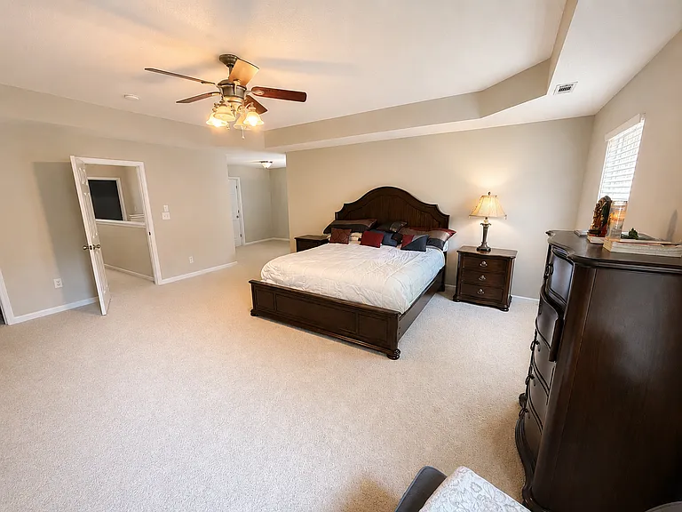 316 Clover Brook Dr — Photo 6