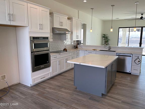 3rd image of 3774 Solar Dr