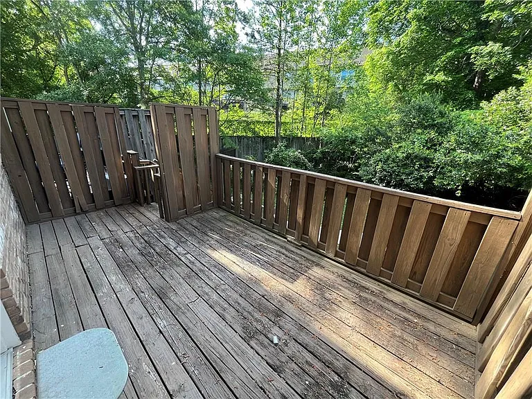 16 Villa Ct SE — Photo 8