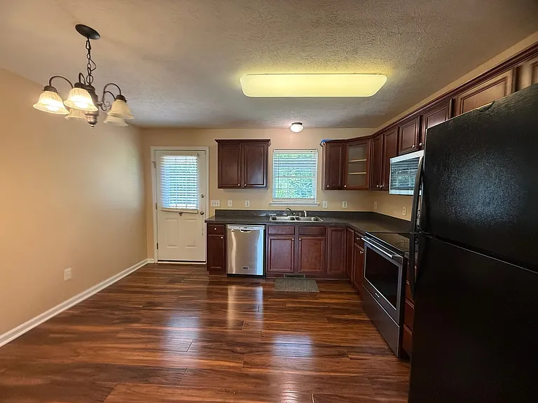 108 Judd Ct — Photo 19