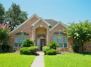 15903 Aberdeen Trails Dr, Houston, TX 77095