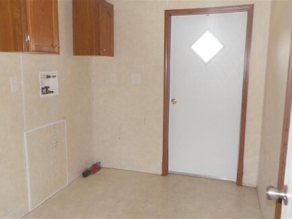 2nd image of 183 Kathryn Dr