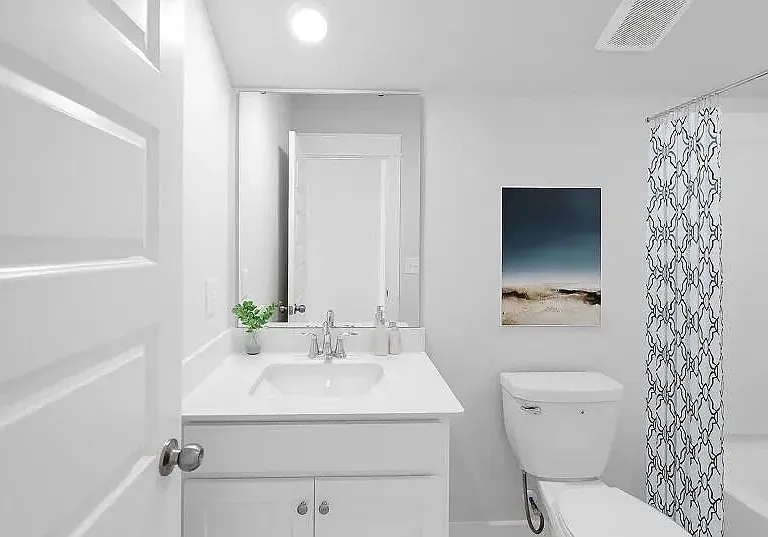 135 Bloomsbury St — Photo 10