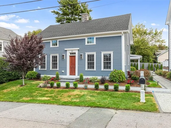 22 Castle St #3, East Greenwich, RI 02818