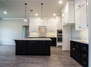 14309 Limestone Ln, Yukon, OK 73099