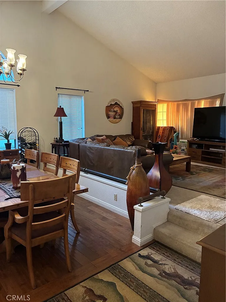 4 bed, 2139 sqft, $4,200 — Photo 4