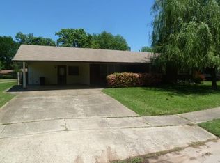 1813 Ray Ave, Bossier City, LA 71112