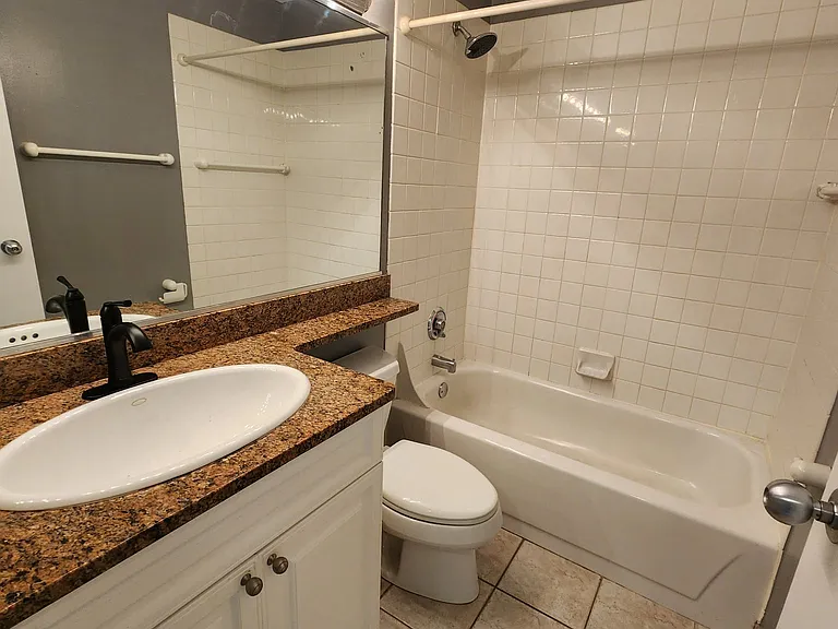 3660 N Lake Shore Dr #810 — Photo 8