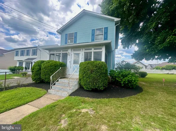 228 Brook St, Willow Grove, PA 19090