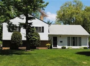4941 Nan Linn Dr, Richmond Heights, OH 44143
