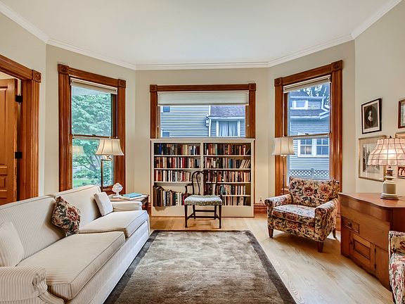 Living Room -1st Level