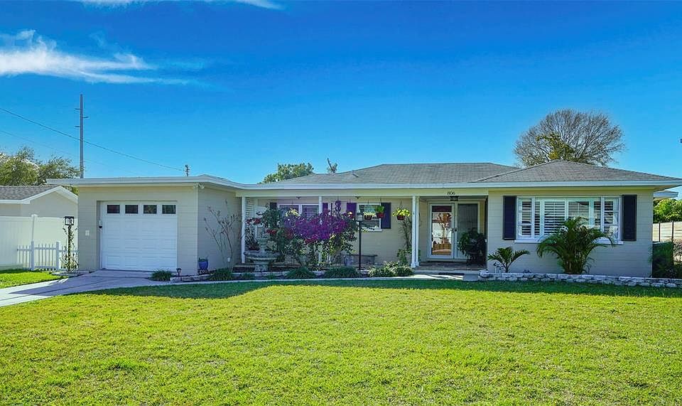 1st image of 806 N MATANZAS AVENUE