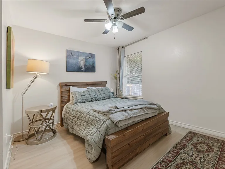 200 Copper Falls Dr — Photo 8