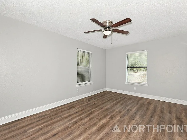 2616 Alamain Dr — Photo 10