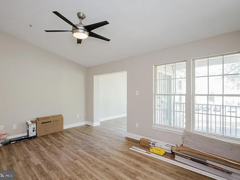 3100 Cardinal Way #J — Photo 10