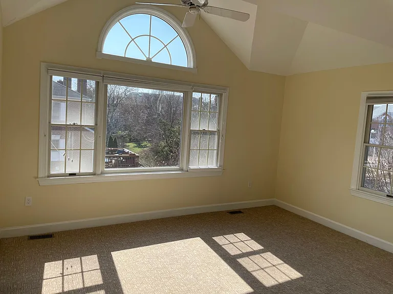 8118 Madrillon Ct — Photo 22