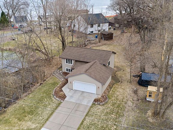 2nd image of 7723 N Shore Cir N
