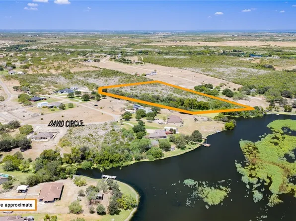 51 David Cir, Sandia, TX 78383