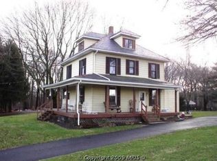 230 S Market St, Fawn Grove, PA 17321