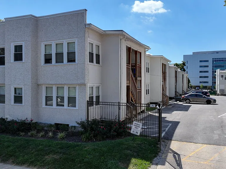 Muehlebach Apartments — Photo 5