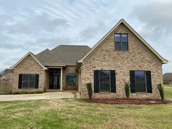 276 Sandstone Cir, Caledonia, MS 39740