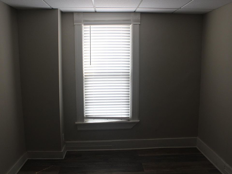 1st image of 1325 E Holmes St APT 1