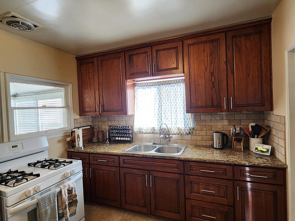 Newer kitchen with stove