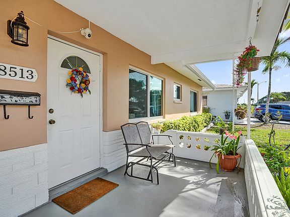 3rd image of 8513 NW 57th Court NW