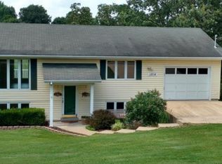 12714 Tall Pine Dr, Ste Genevieve, MO 63670