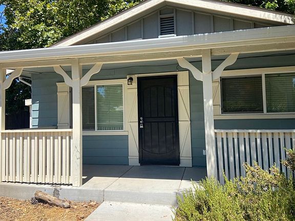 3rd image of 7601 Twin Oaks Ave #7601