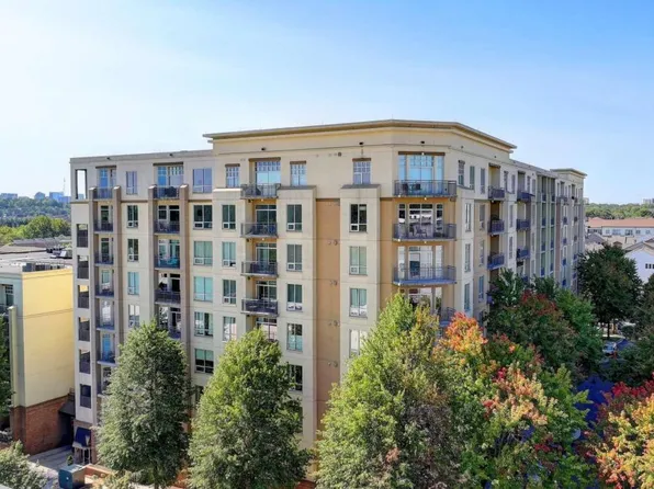 711 Cosmopolitan Dr NE Unit 823, Atlanta, GA 30324