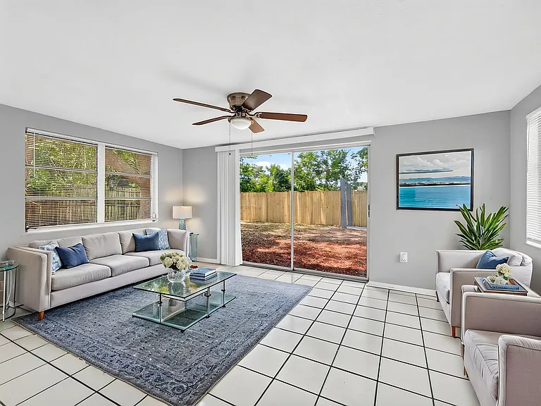 7633 Rottingham Rd — Photo 3