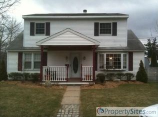 17 Mercer St, Waterford, NY 12188