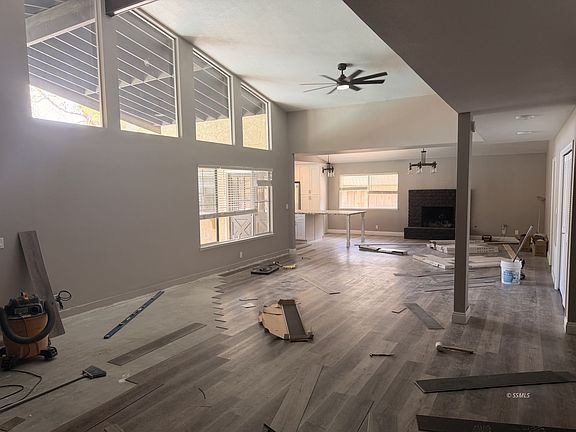 4th image of 912 Jessica St