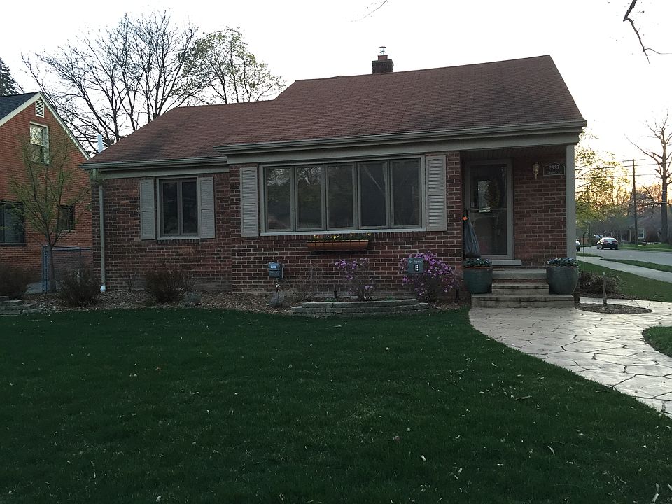 1st image of 2333 Elmhurst Ave