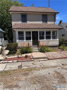 2267 Brown Rd, Oregon, OH, 43616