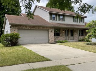 412 W Clover Ln #A, Cottage Grove, WI 53527
