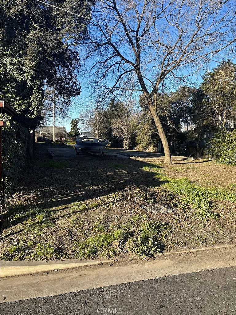 355 Sierra Ave photo 1