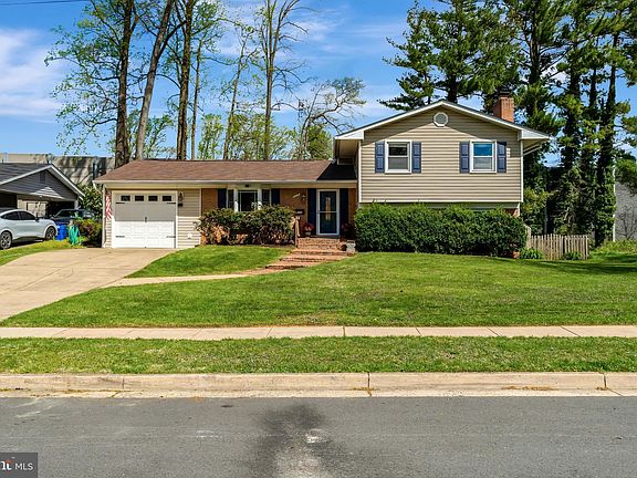 2nd image of 10220 Antietam Ave
