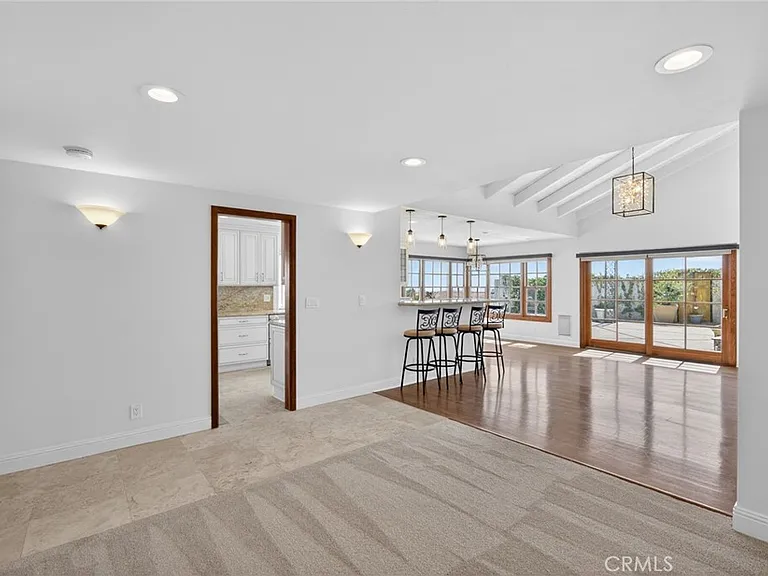 32201 Sea Island Dr — Photo 25