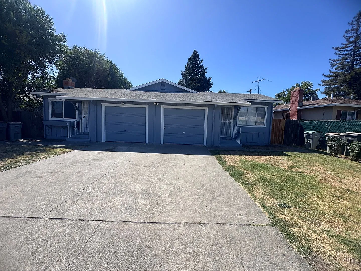 2 Bedroom Duplex in West Sacramento — Photo 1