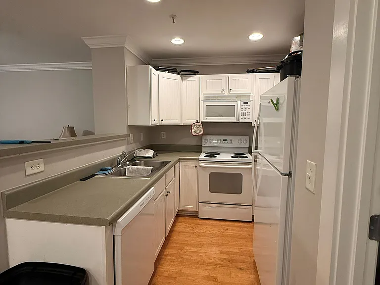 1035 Barnett Shoals Rd #1024 — Photo 4