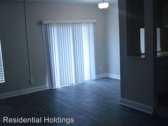 4th image of 115 S Lois Ave APT 119
