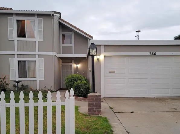 1686 Cherokee Dr, Salinas, CA 93906