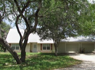 221 Dry Fork Rd, George West, TX 78022