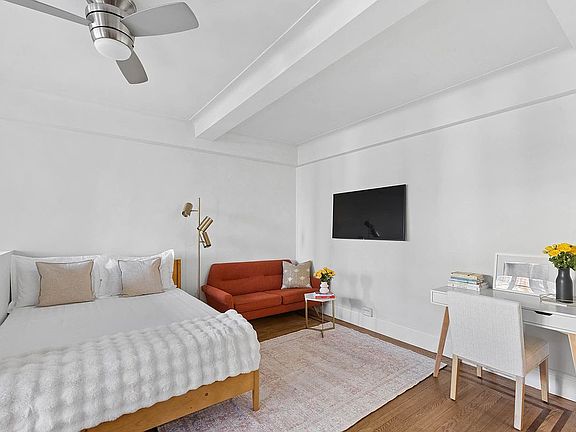 2nd image of 235 E 22nd St APT 9N