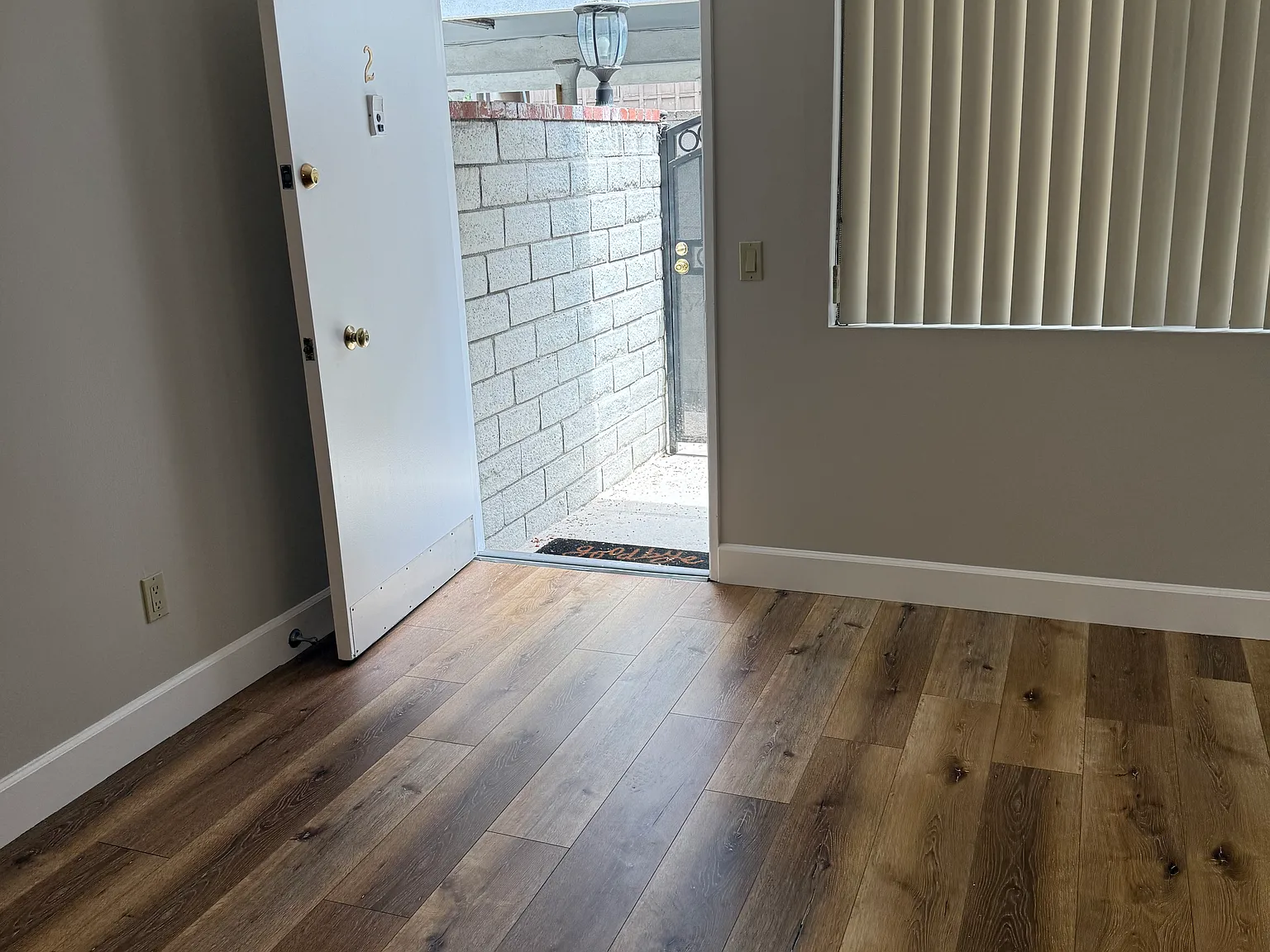 2 bed, 800 sqft, $2,999 — Photo 4